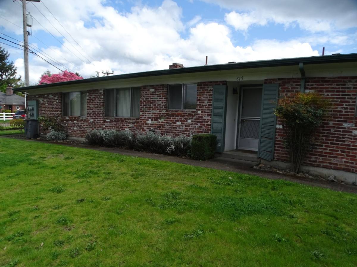 Apartment for rent at 811 E Reserve St, Vancouver, WA 98661