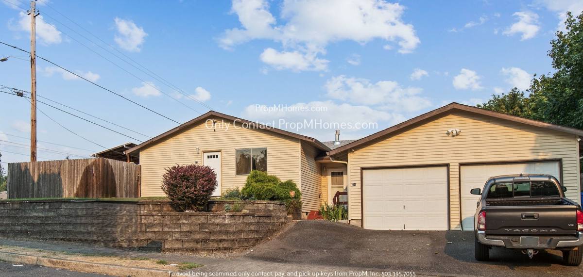 Apartment for rent at 22-24 SE 133rd Ave, Portland, OR 97233