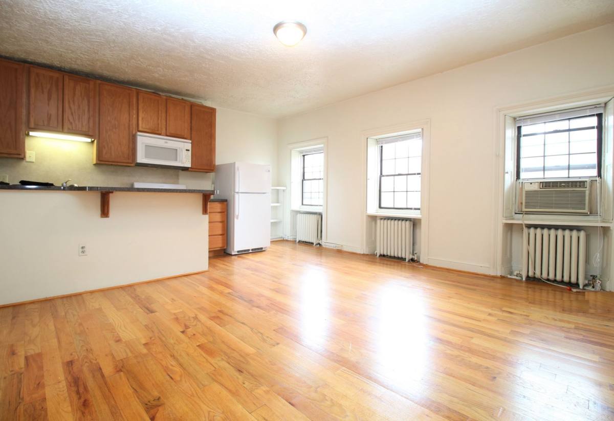 Apartment for rent at 401 S 16th St, Philadelphia, PA 19102