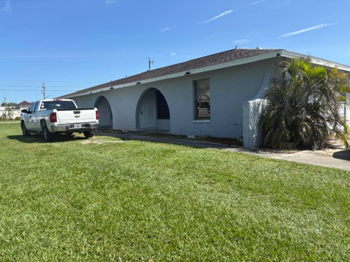 Townhouse for rent at 1110 SE 9th Court, Cape Coral, FL 33990