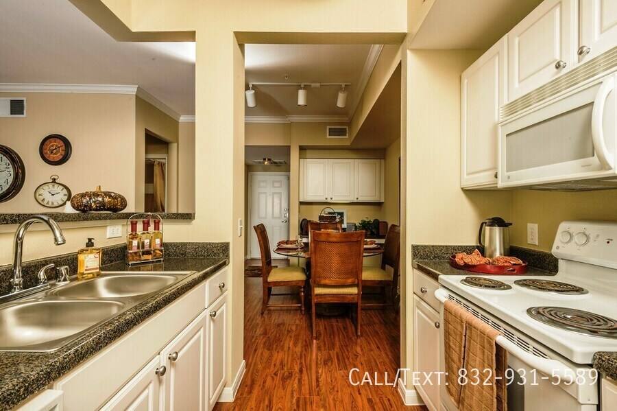Apartment for rent at 4000 Lily St, Pasadena, TX 77505