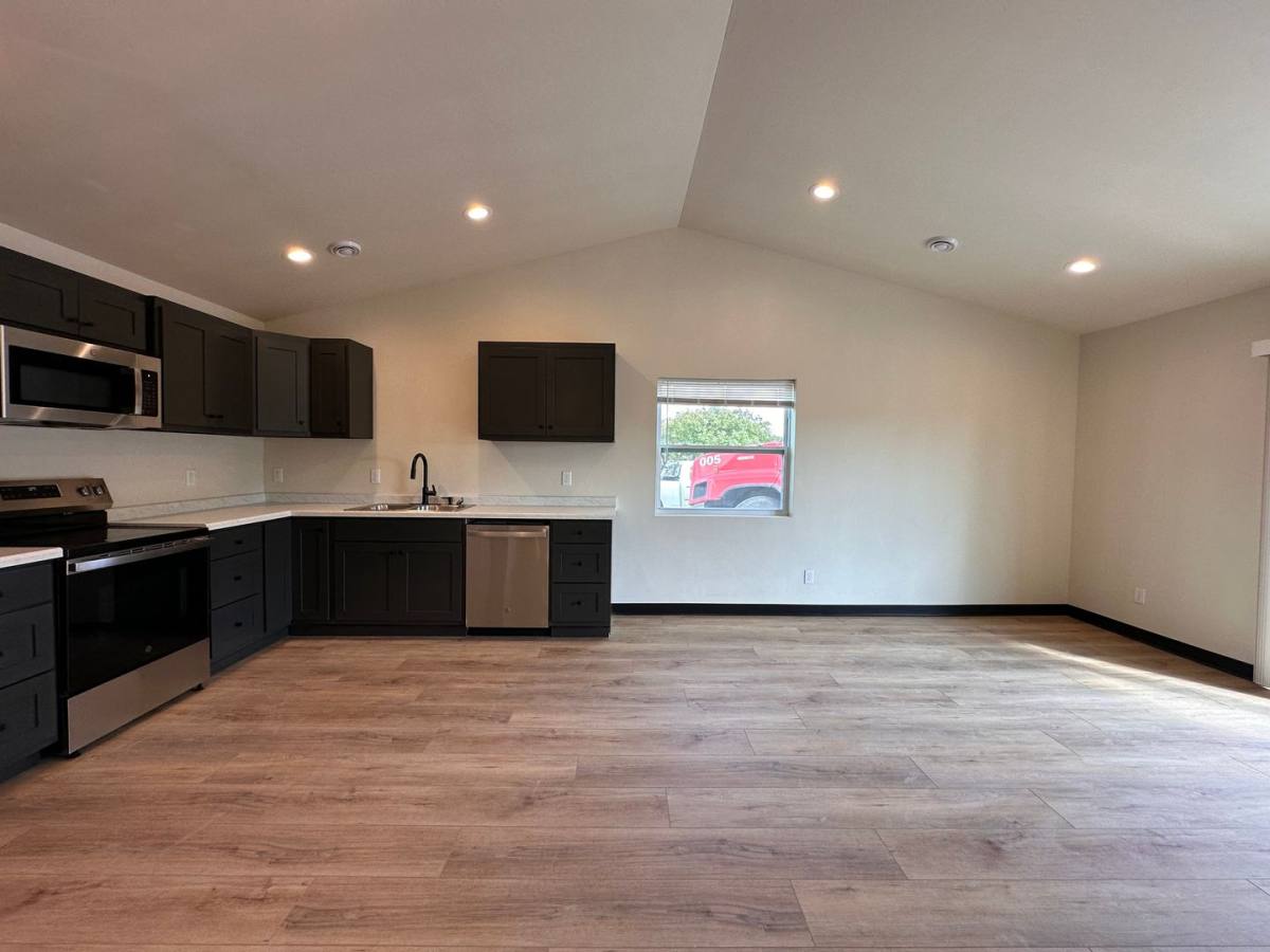 Townhouse for rent at 1663-1665 Amy St, Green Bay, WI 54302