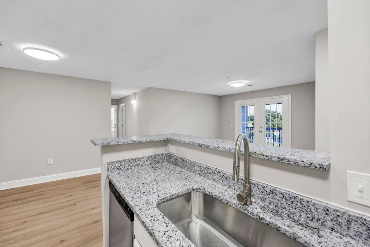 Apartment for rent at 889 N Matthews Rd, Lake City, SC 29560