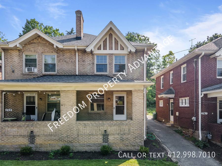 Townhouse for rent at 747 Shady Dr E, Pittsburgh, PA 15228