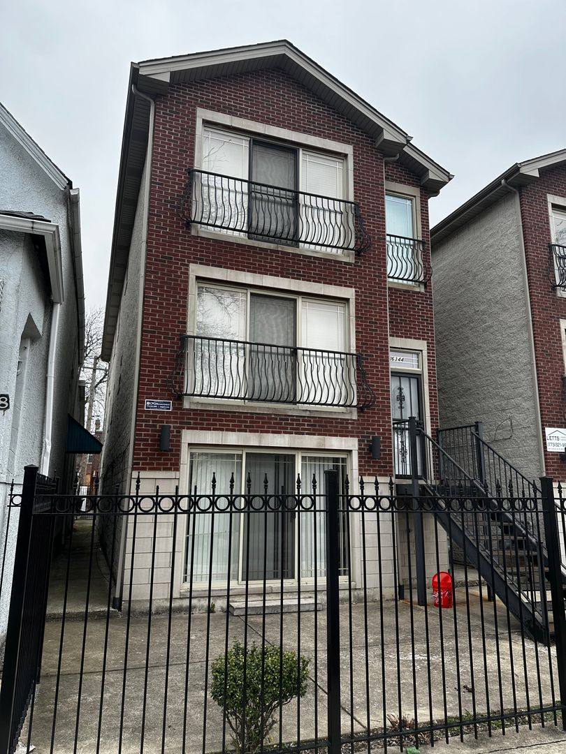 Apartment for rent at 6344 S Rhodes, Chicago, IL 60637