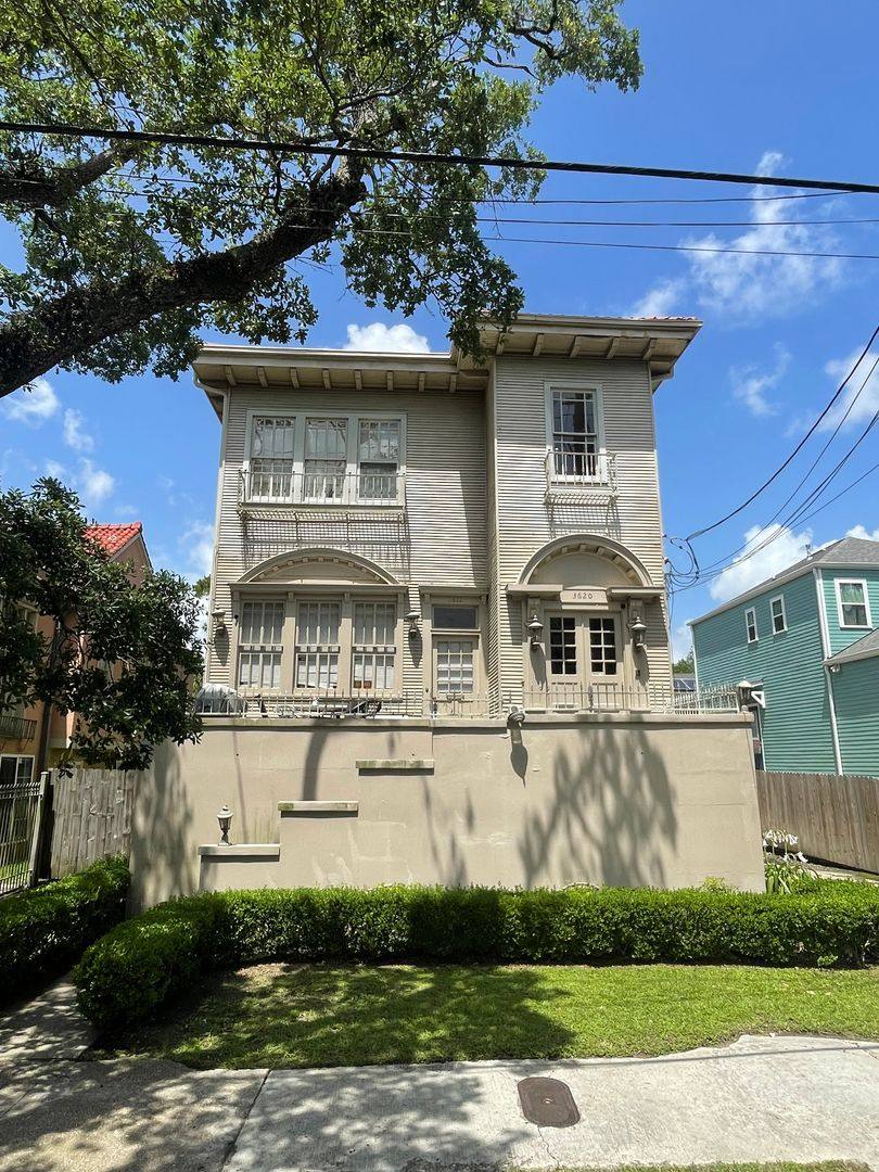 Apartment for rent at 3618 - 3620 Napoleon, New Orleans, LA 70125
