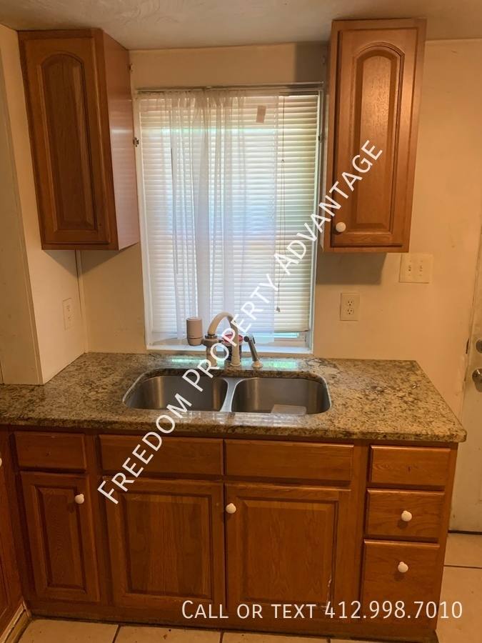 Apartment for rent at 291 Greenlee Rd #1, Pittsburgh, PA 15227