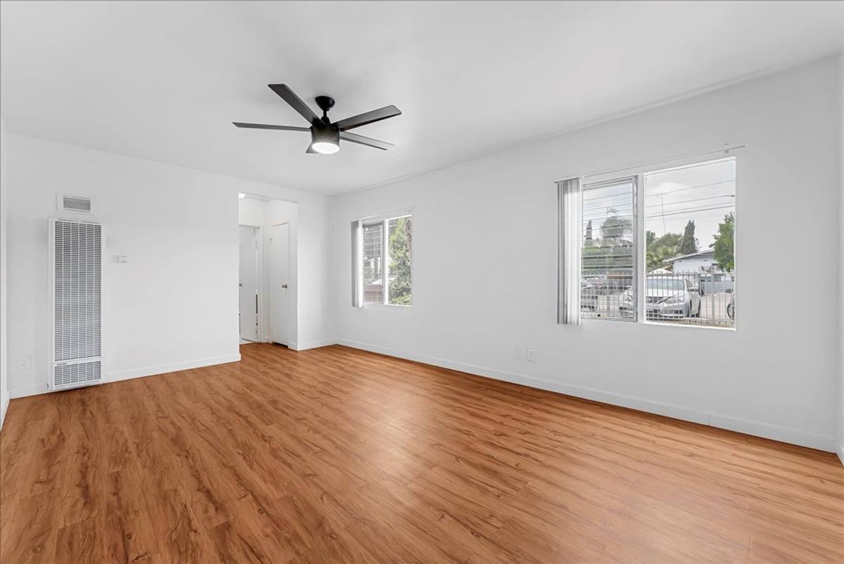 Apartment for rent at 6110 Cahuenga Blvd #1, North Hollywood, CA 91606