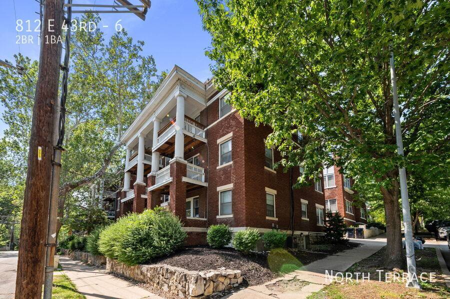 812 E 43rd #6, Kansas City, MO 64110