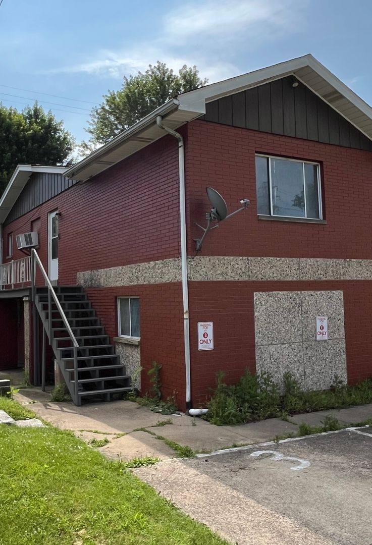 Apartment for rent at 100 Woodland Rd, Mingo Junction, OH 43938
