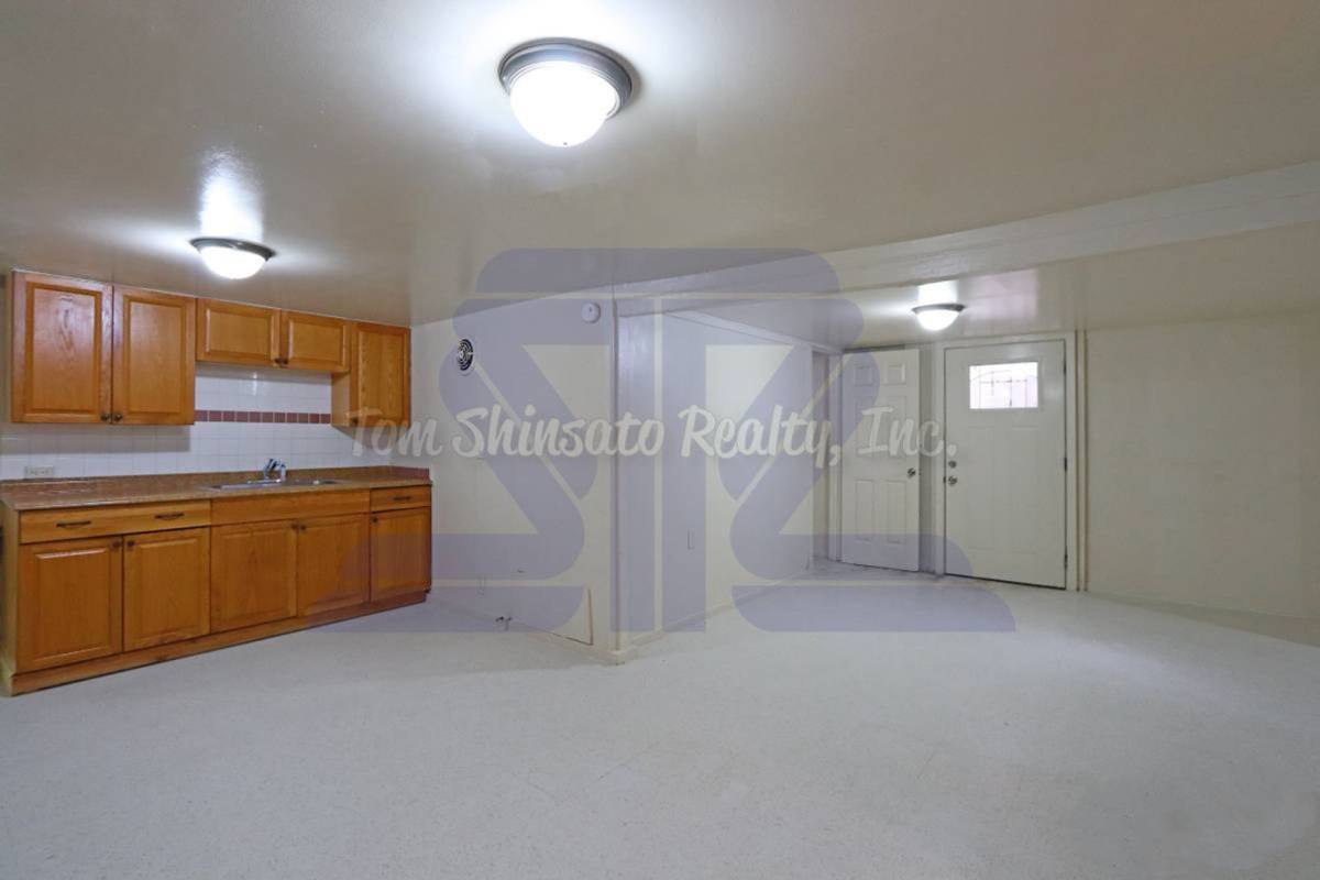 Apartment for rent at 1402 Lusitana St, Honolulu, HI 96813