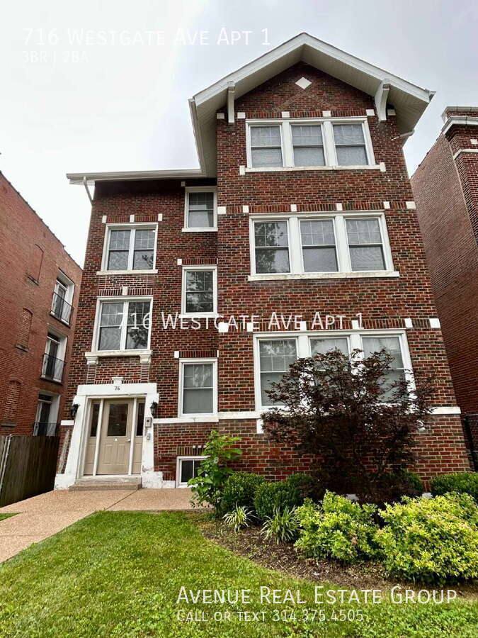 Apartment for rent at 716 Westgate Ave #1, Saint Louis, MO 63130