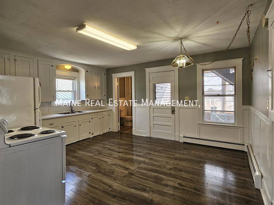 Apartment for rent at 20 Monroe St #2, Augusta, ME 04330