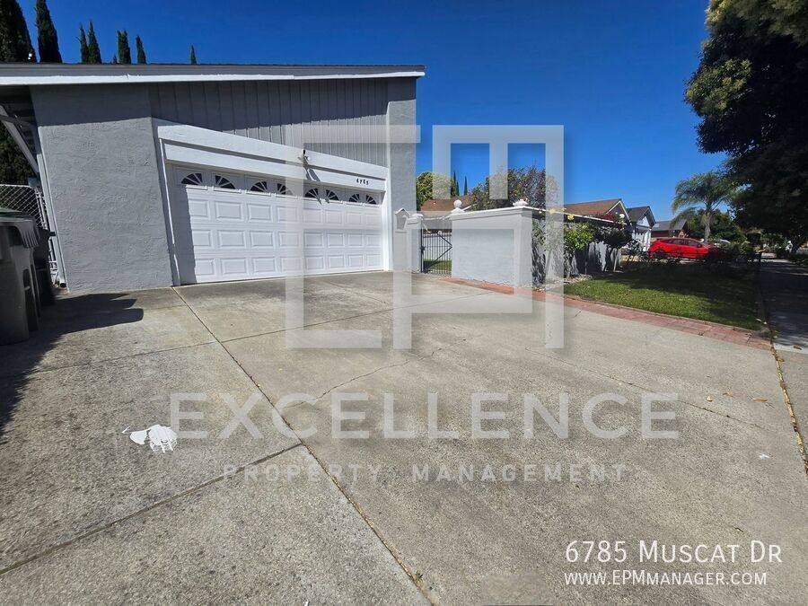 House for rent at 6785 Muscat Dr, San Jose, CA 95119