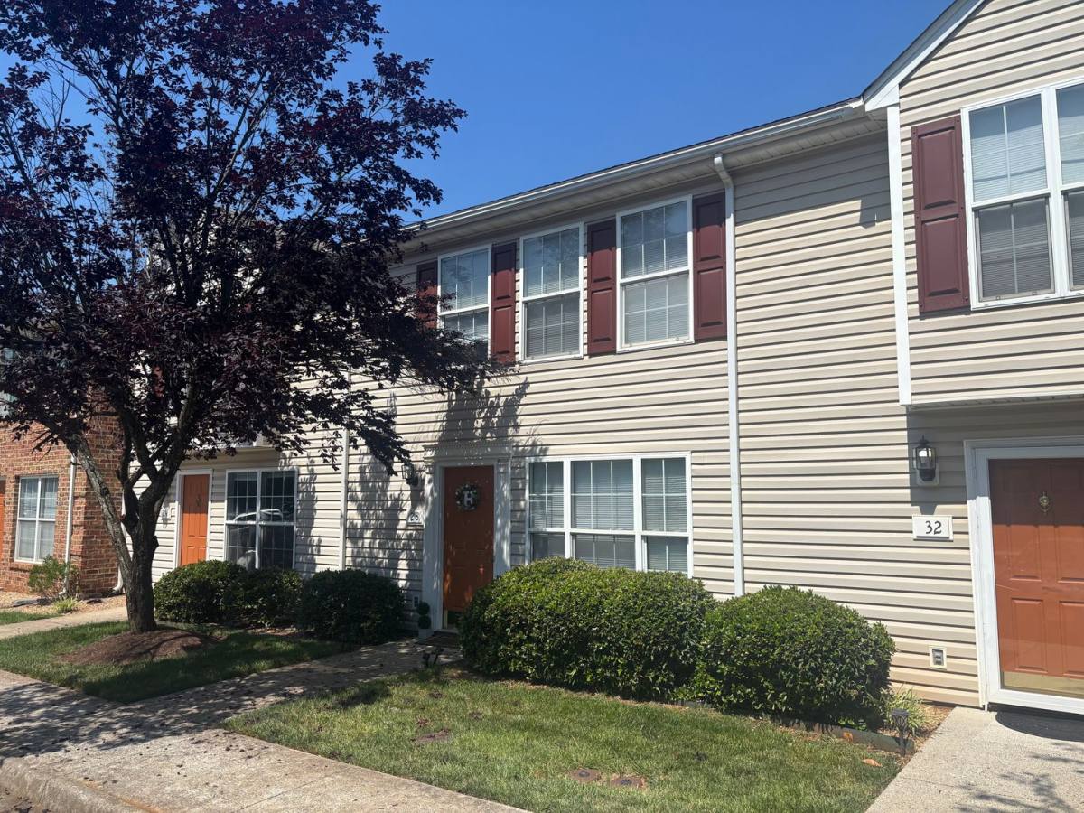 Townhouse for rent at 28 Honeysuckle Court, Lynchburg, VA 24502