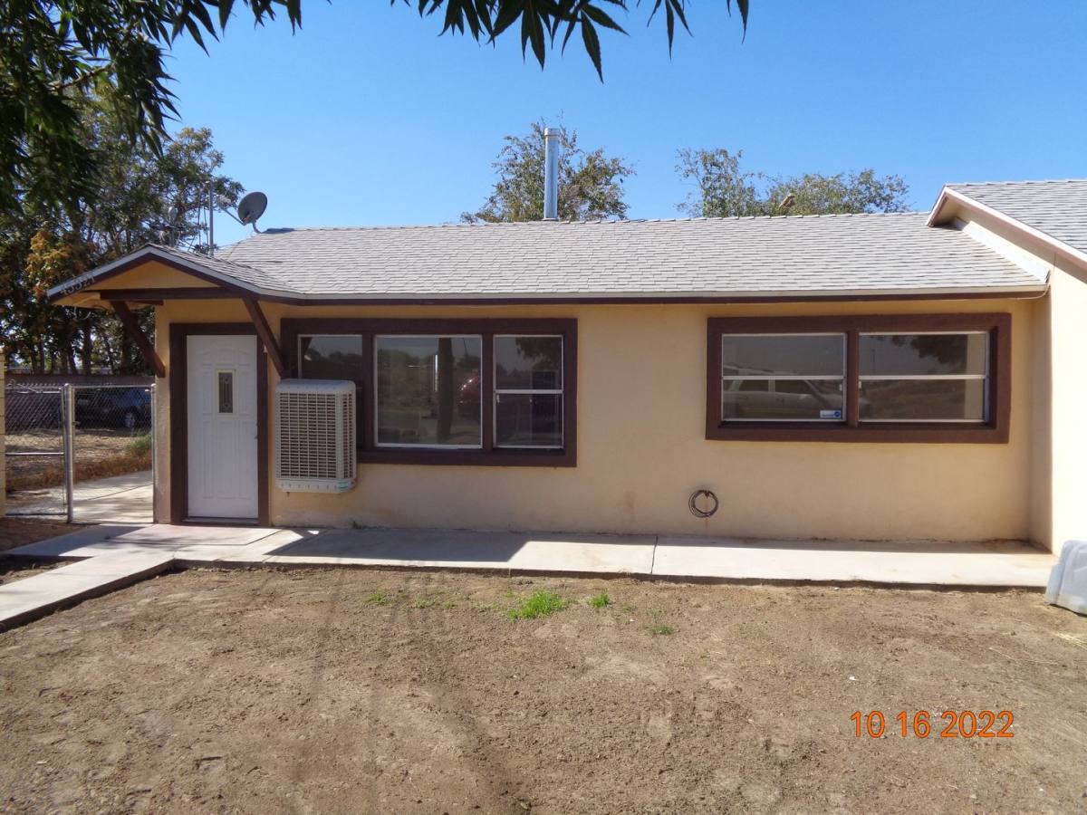 Apartment for rent at 45321 45323 28th St E, Lancaster, CA 93535