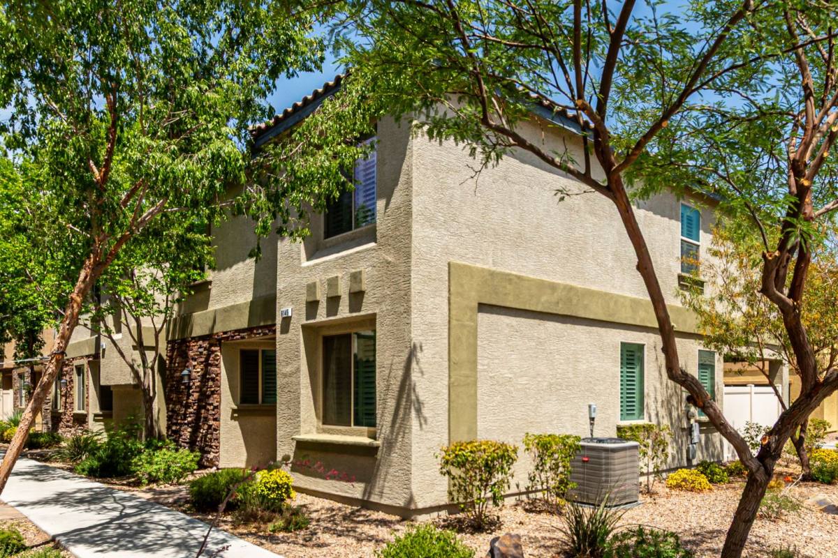 Townhouse for rent at 6145 Scarlet Leaf St, Las Vegas, NV 89148