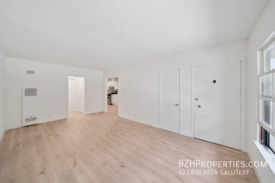 Apartment for rent at 1138 S Sherbourne Dr #2, Los Angeles, CA 90035