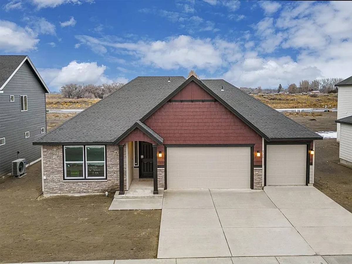 House for rent at 4727 W Junco St, Moses Lake, WA 98837