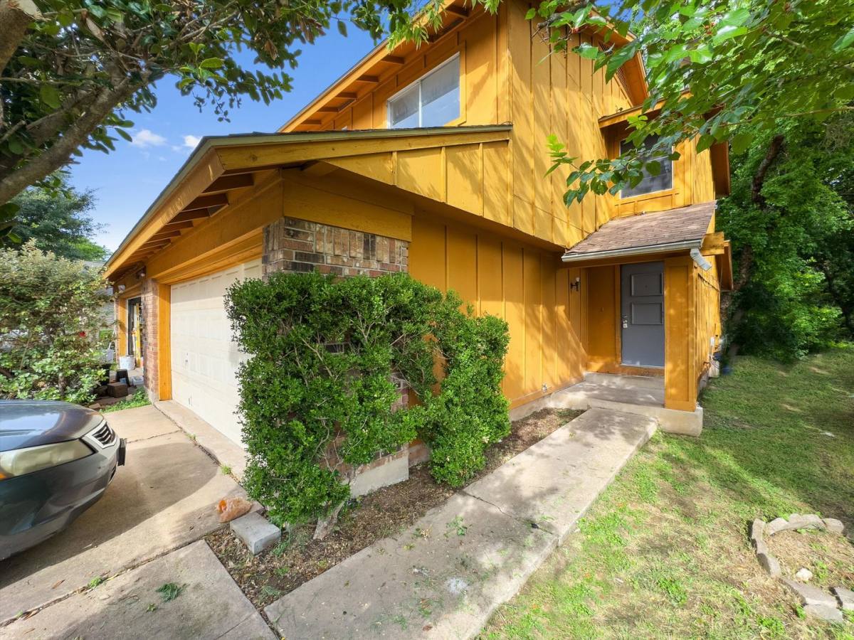 House for rent at 10403 Golden Meadow Dr, Austin, TX 78758