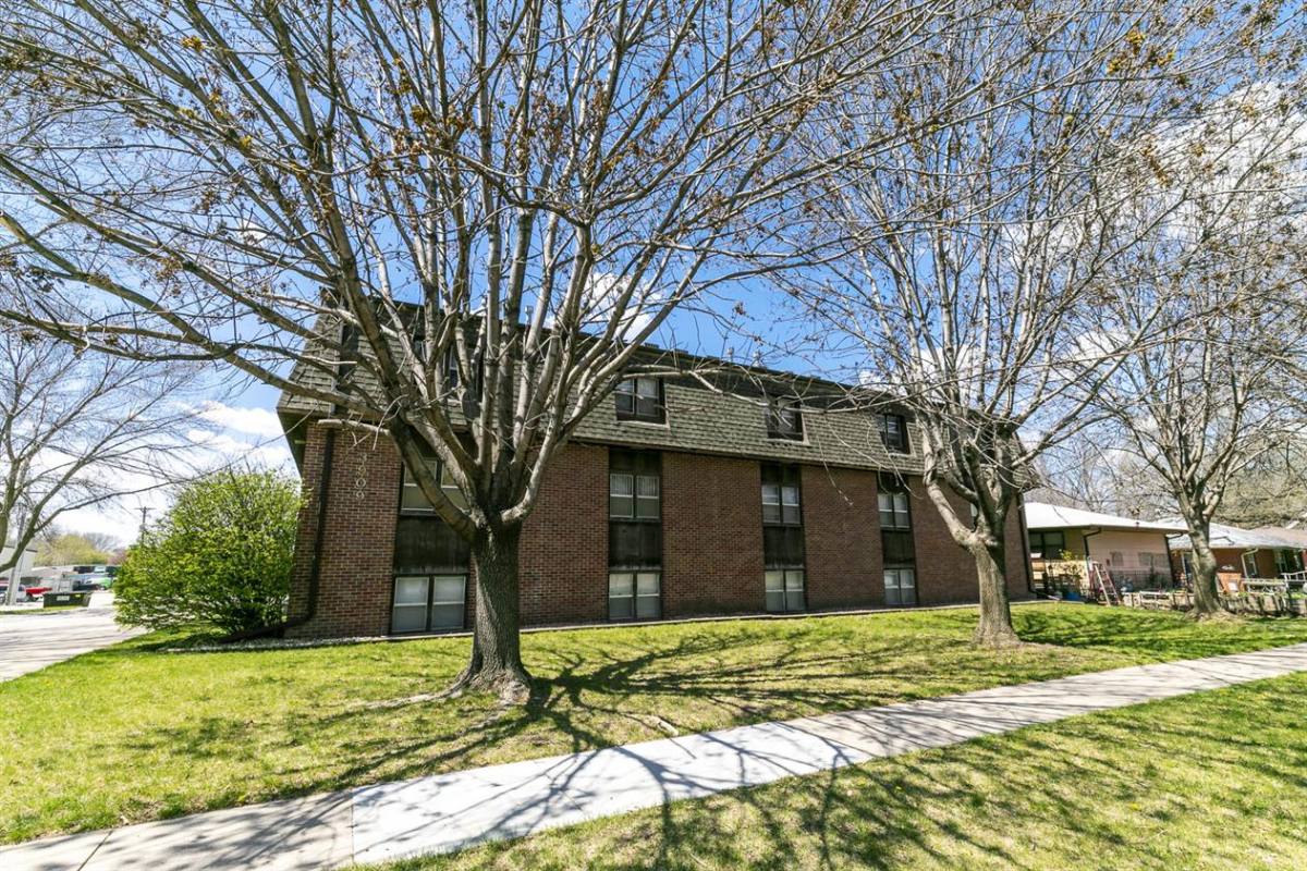 Apartment for rent at 3909 N 68th St #1, Lincoln, NE 68507