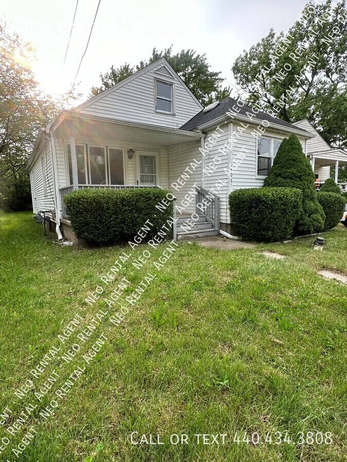 House for rent at 3808 Canton Ave, Lorain, OH 44055