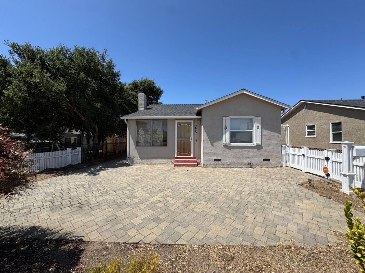 325 E Clark Ave, Santa Maria, CA 93455