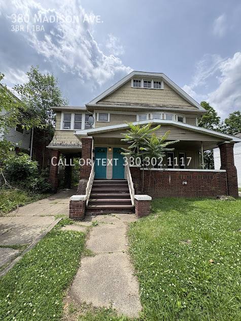 Apartment for rent at 380 Madison Ave, Akron, OH 44320