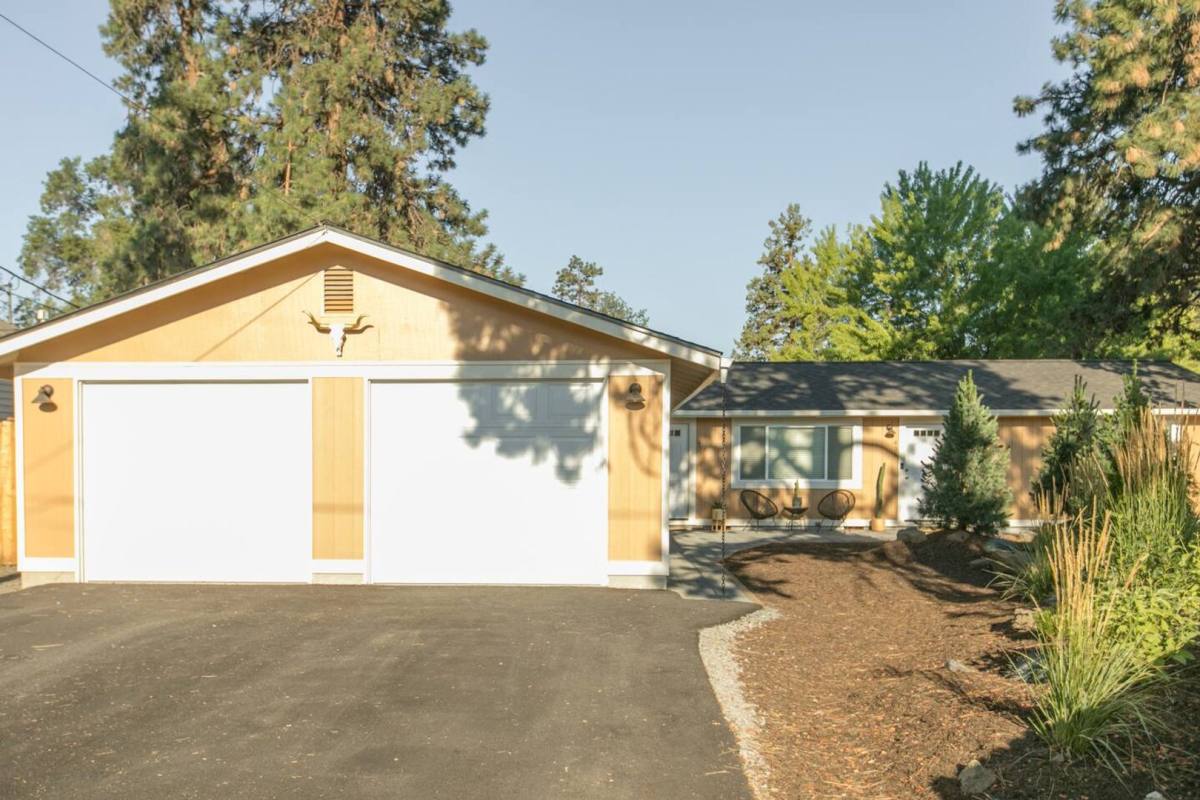 Apartment for rent at 437 SE Railroad St, Bend, OR 97702