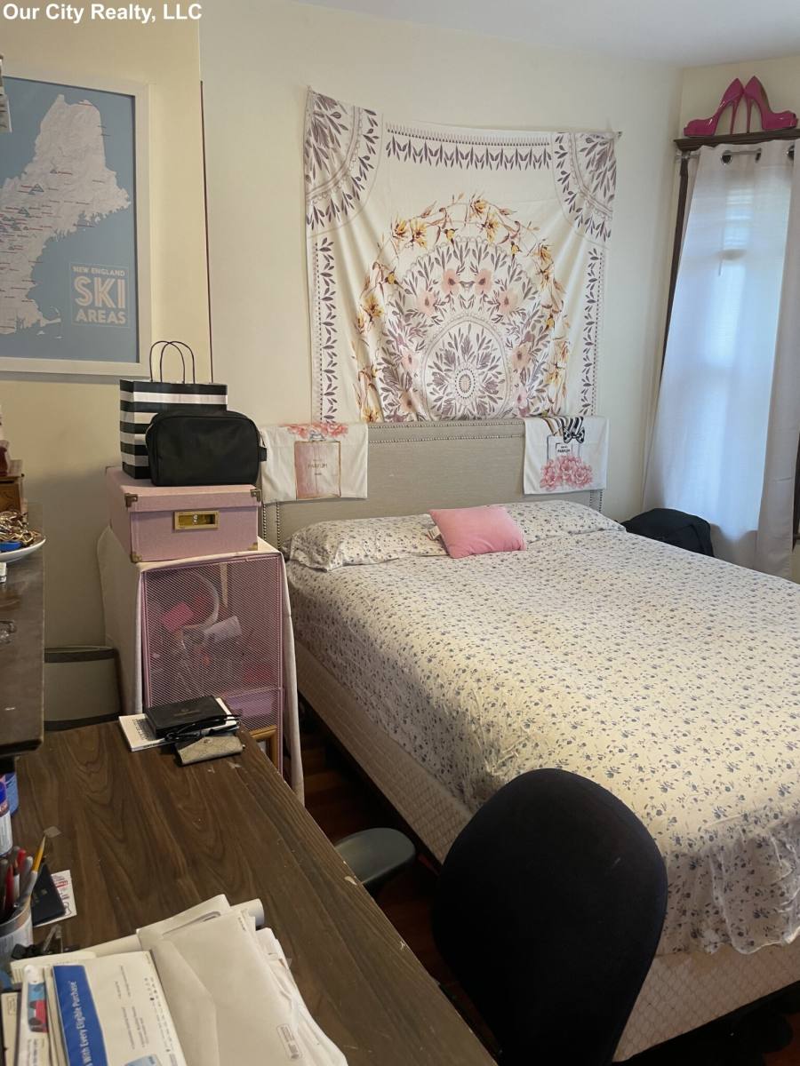 House for rent at 8 Foskett St #2, Somerville, MA 02144