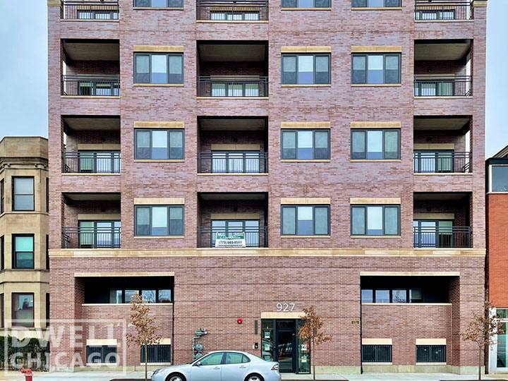 Apartment for rent at 927 W Irving Park #104, Chicago, IL 60613