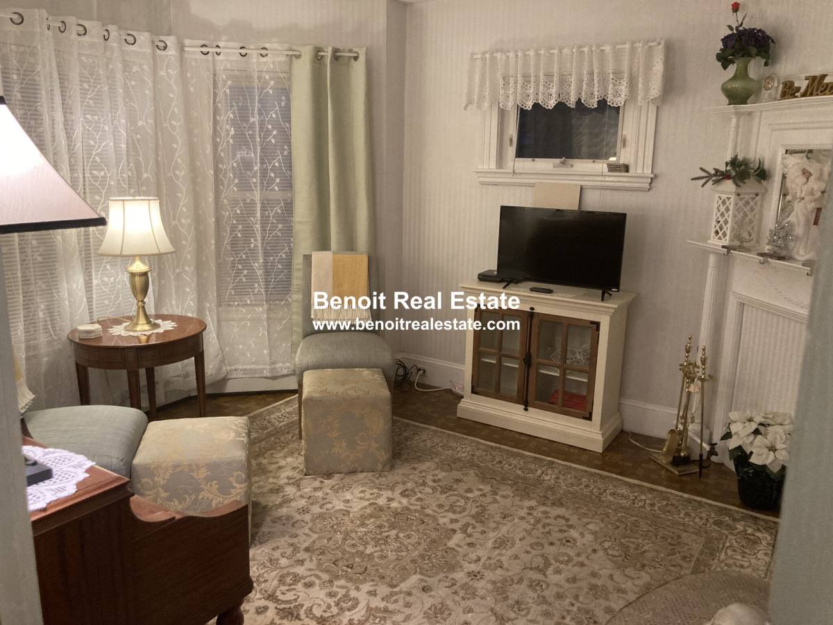Apartment for rent at 42 Concord #3, Somerville, MA 02143