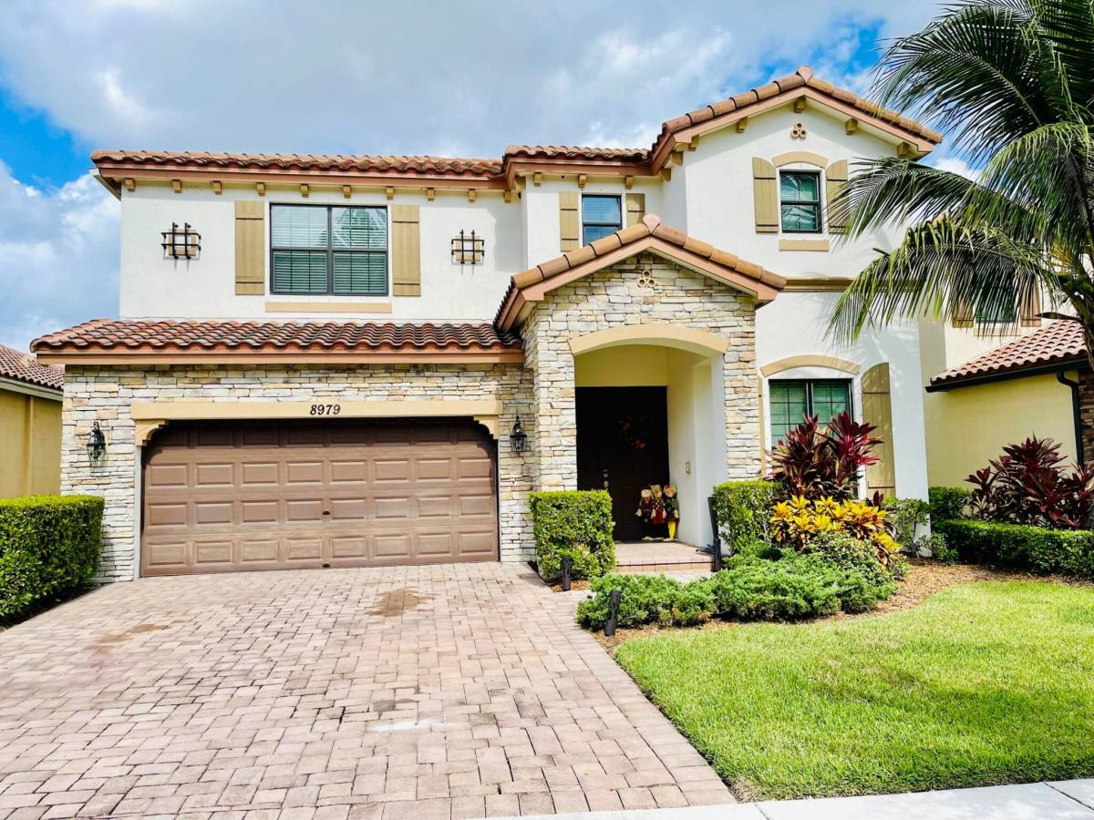 House for rent at 8979 Gulf Run Way, Lake Worth, FL 33467