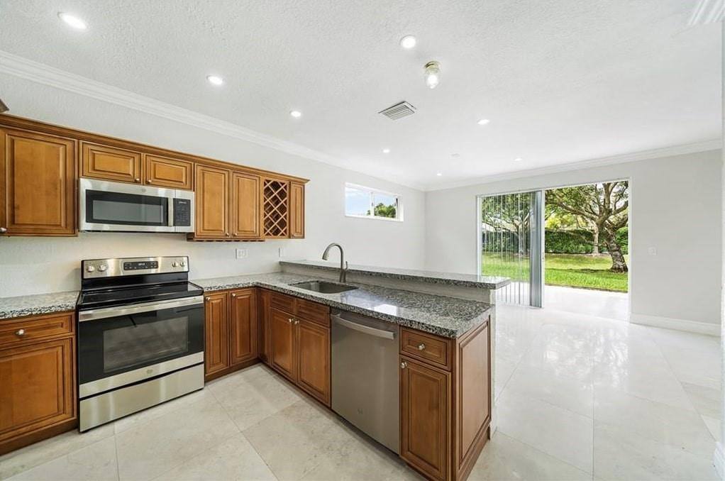 House for rent at 7803 NW 70th Ave, Pompano Beach, FL 33067