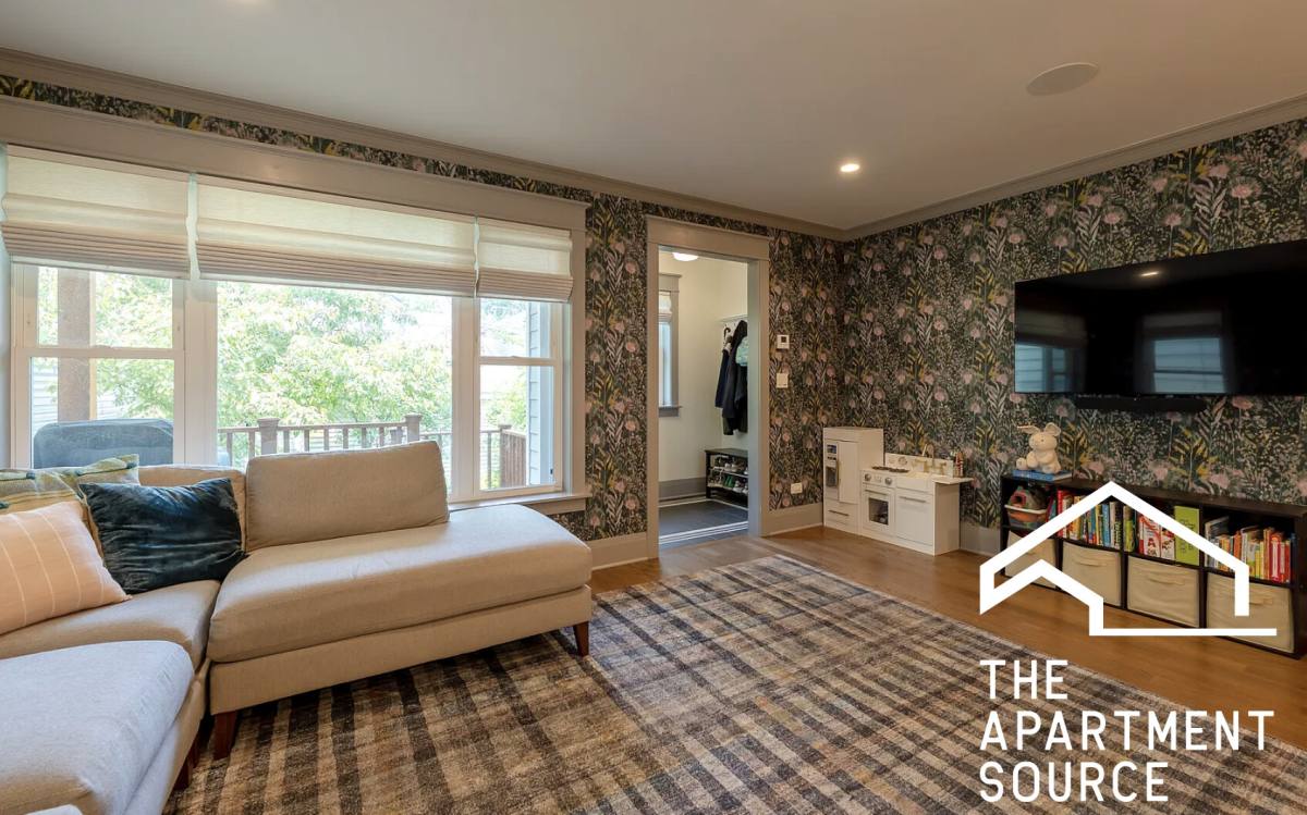 House for rent at 2156 W Cuyler Ave #SFH, Chicago, IL 60618