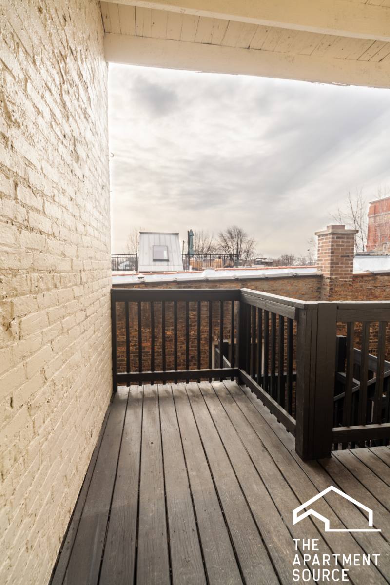 Apartment for rent at 3051 W Medill Ave #2B, Chicago, IL 60647