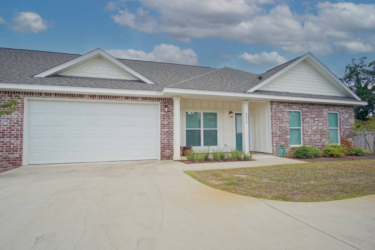 Townhouse for rent at 3513 Southwind Dr, Gulf Breeze, FL 32563