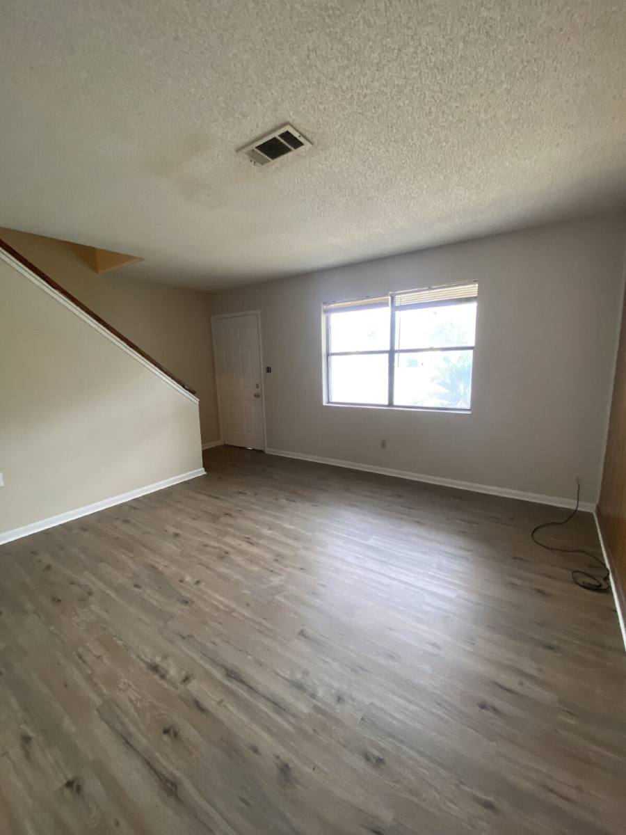 Apartment for rent at 1010 Sable Dr #B, Pensacola, FL 32514