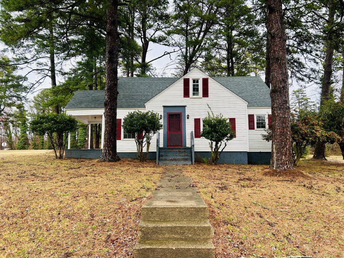 House for rent at 1629 Wilborn Ave, South Boston, VA 24592