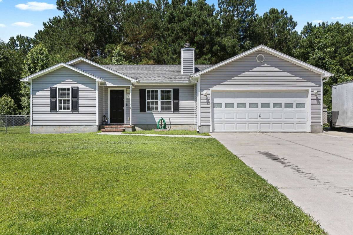 House for rent at 105 Ellen Court, Jacksonville, NC 28540