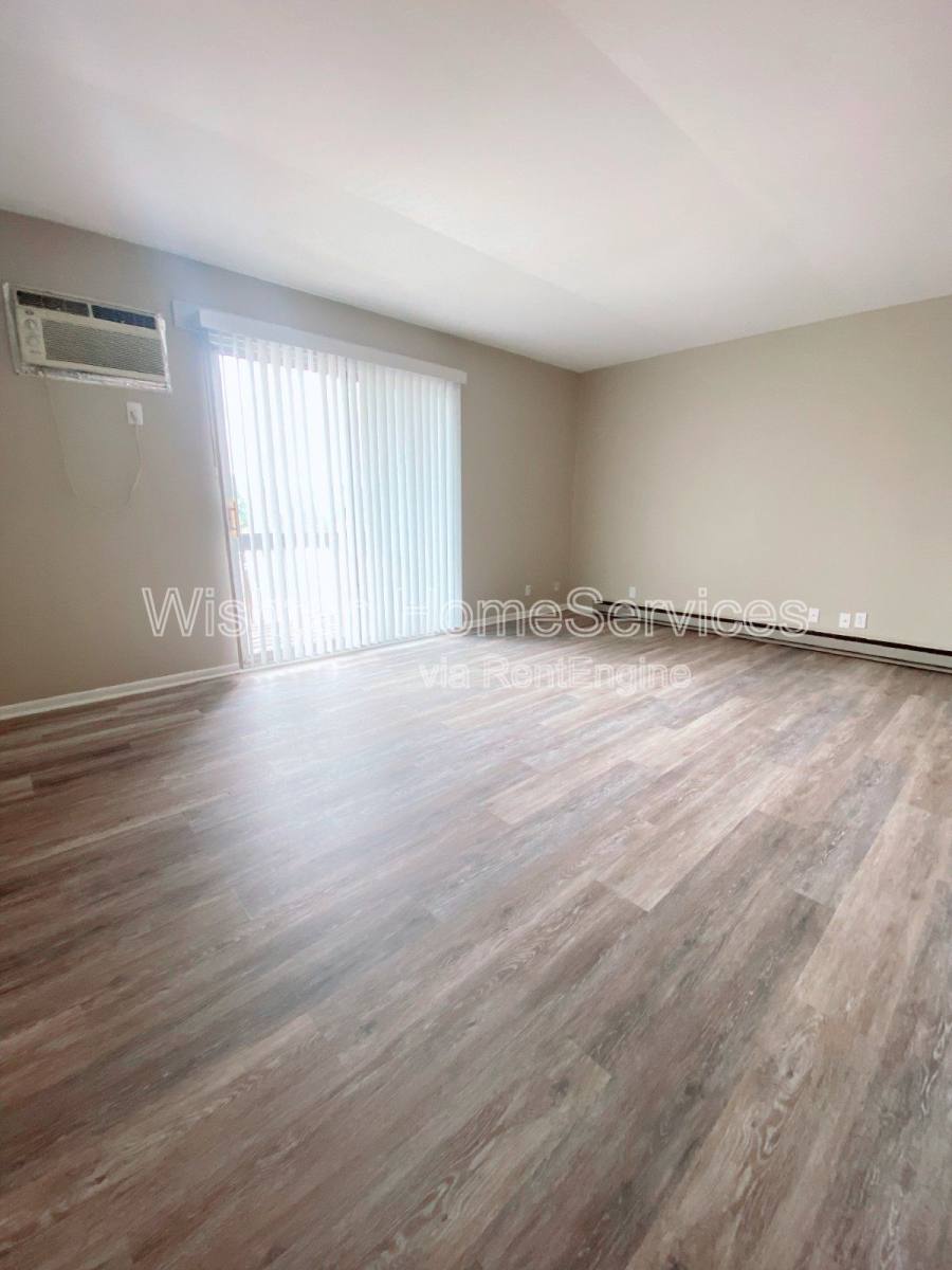 Apartment for rent at 201 Charleston Blvd #3, Macomb, IL 61455