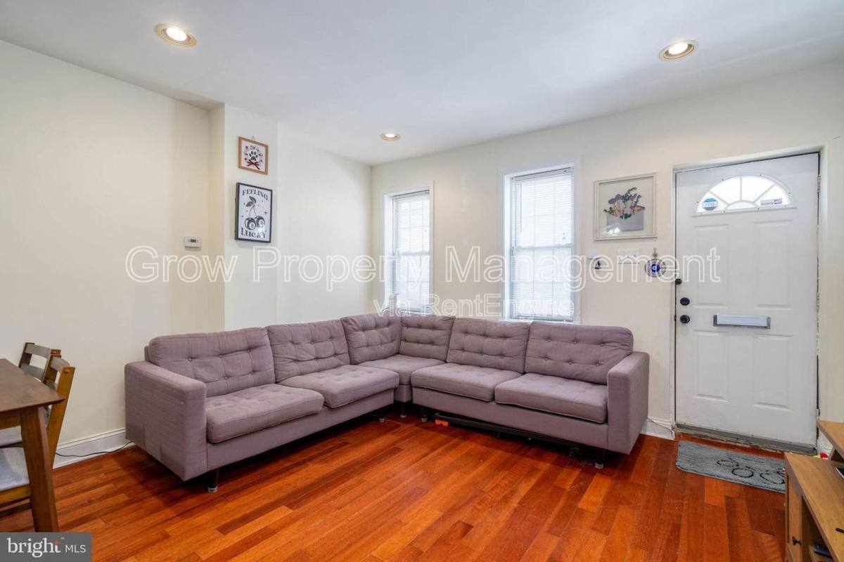 Apartment for rent at 1038 S Bouvier St, Philadelphia, PA 19146