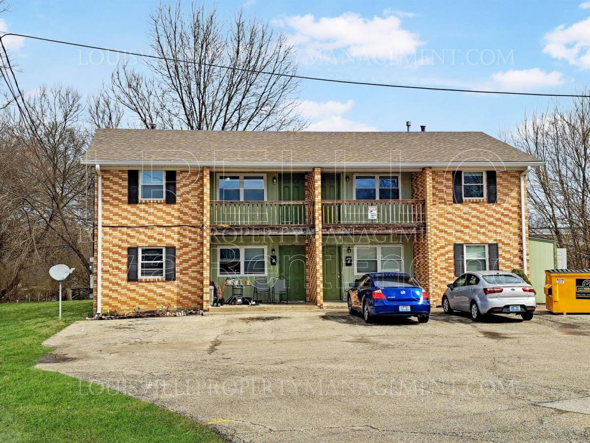 Apartment for rent at 3811 Carpenter Dr #1, Louisville, KY 40229
