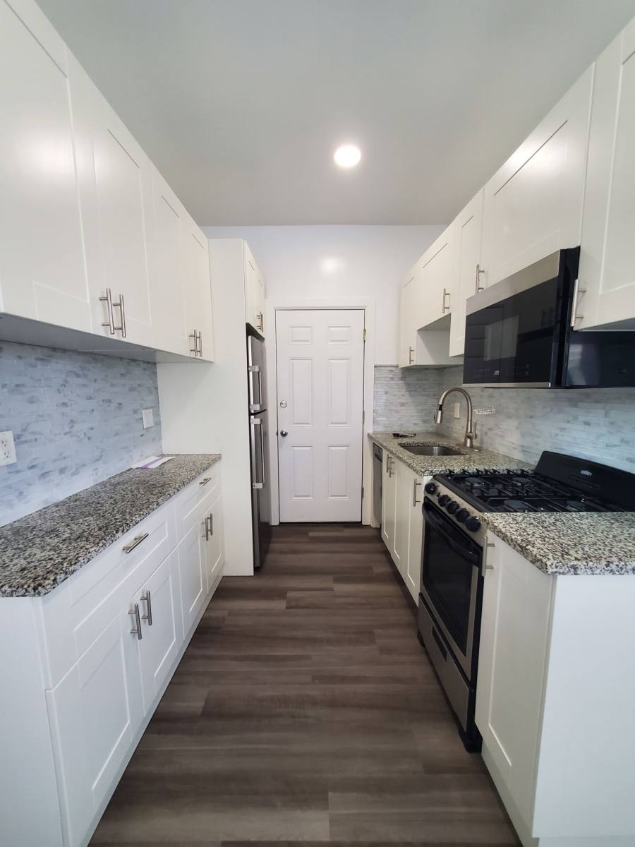 Apartment for rent at 1462 Summer St #3, Stamford, CT 06905