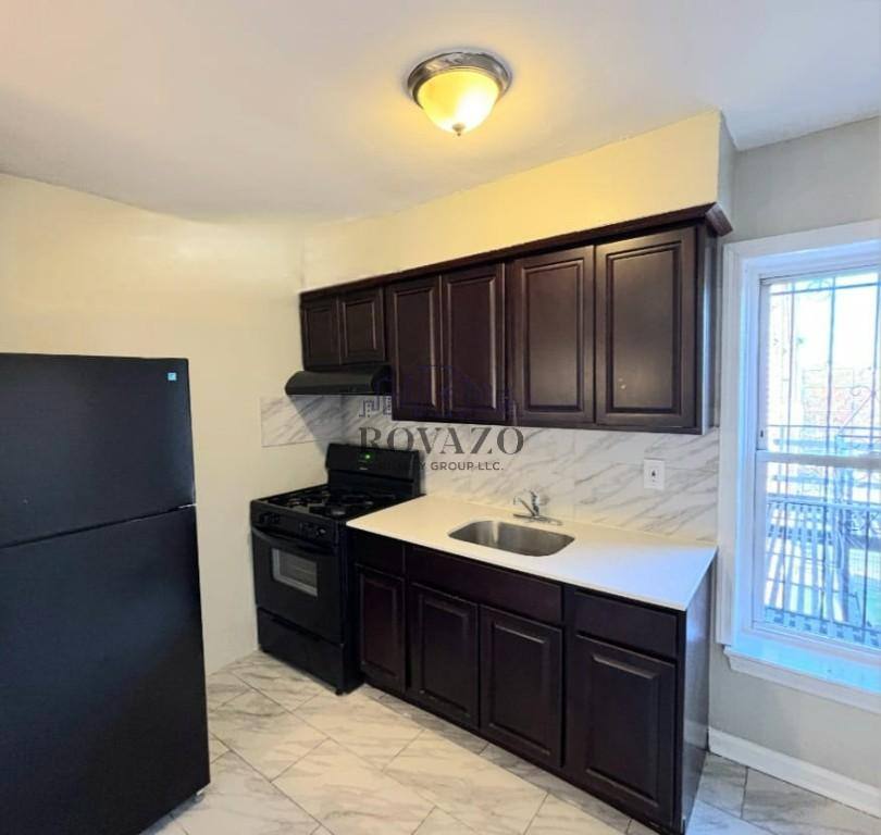 Apartment for rent at 67 Lincoln Ave #2D, Newark, NJ 07104