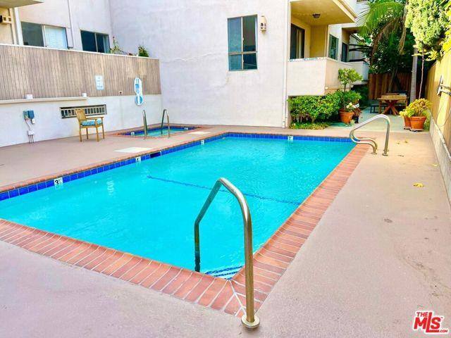 House for rent at 1550 Greenfield Ave #201, Los Angeles, CA 90025