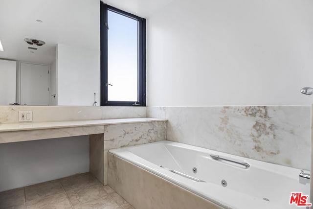 House for rent at 10350 Wilshire Blvd #801, Los Angeles, CA 90024
