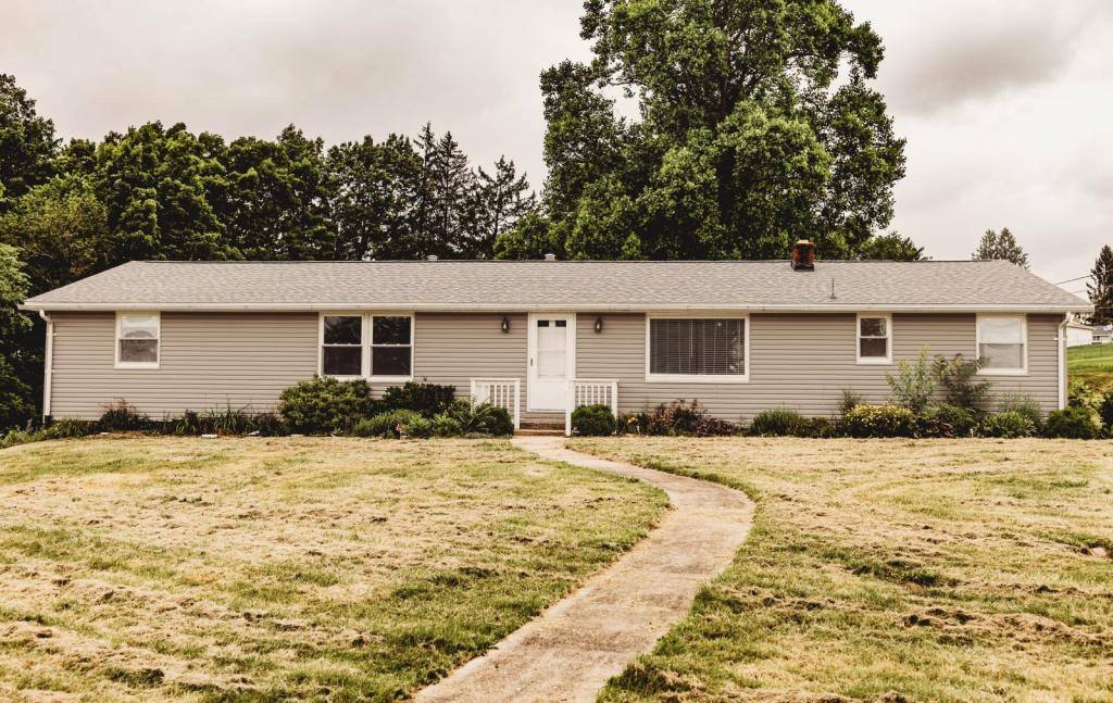 House for rent at 1330 James Circle, Zanesville, OH 43701