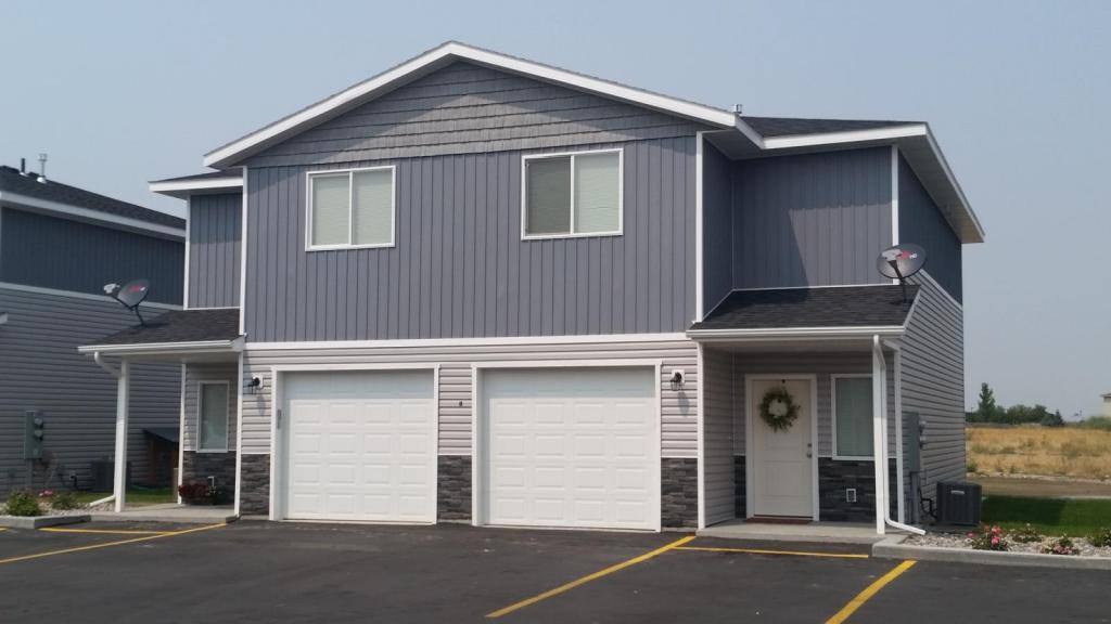 Townhouse for rent at 660 Ruby Circle #B1, Shelley, ID 83274