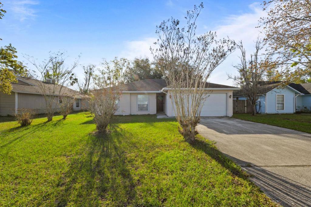 House for rent at 7728 Pike Peak Dr, Jacksonville, FL 32244